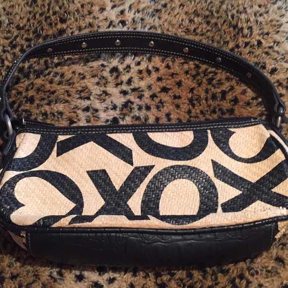 XOXO Black & Beige woven small purse NEW - Picture 4 of 7